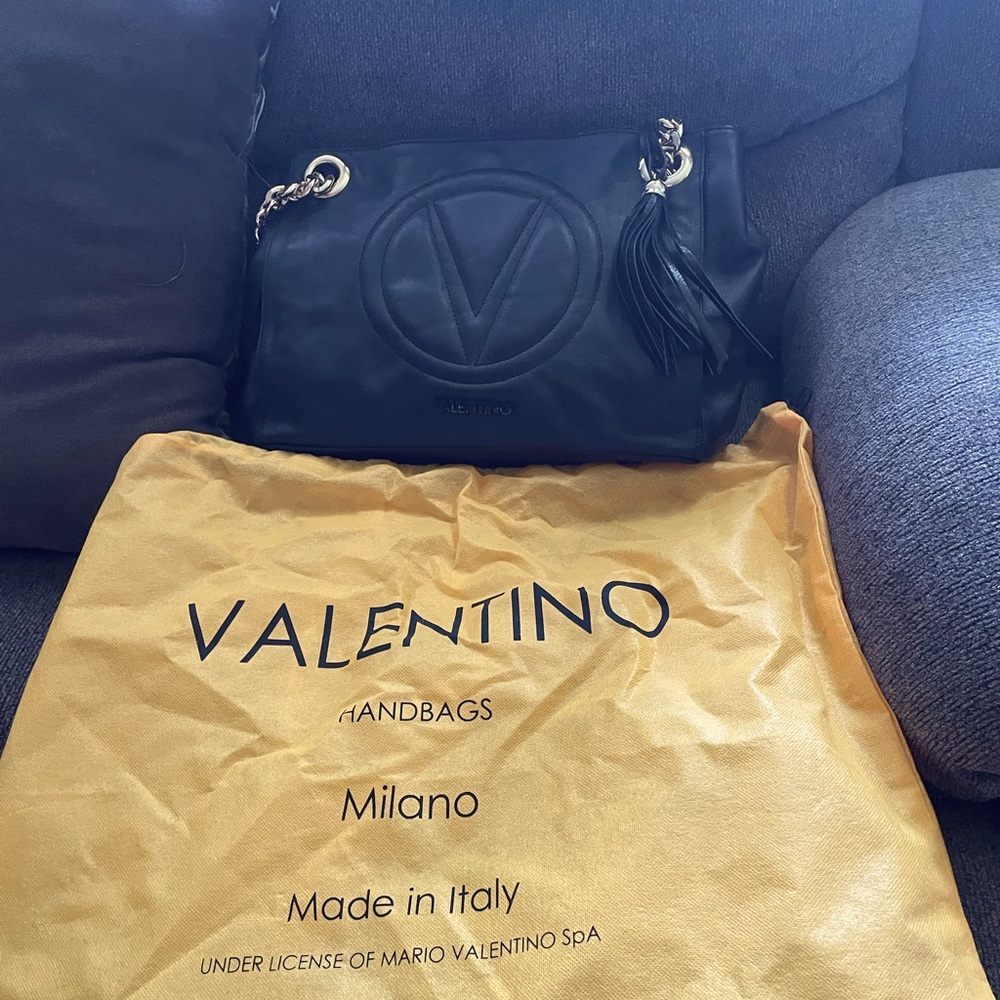 Beautiful Mario Valentino handbag with tags